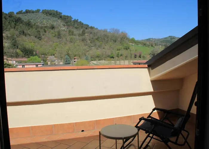 Apartment Mansarda Con Camino Montefranco